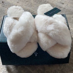 BNWT Emu Australia Mayberry slippers size 9.